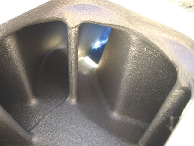 Attached picture Victor 440 - stock plenum.jpg